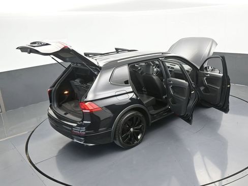 Used 2021 Volkswagen Tiguan SE R-Line image 69