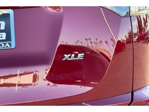 Used 2018 Toyota RAV4 XLE image 49