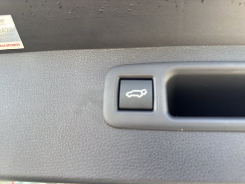 New 2026 Toyota Highlander Limited image 8