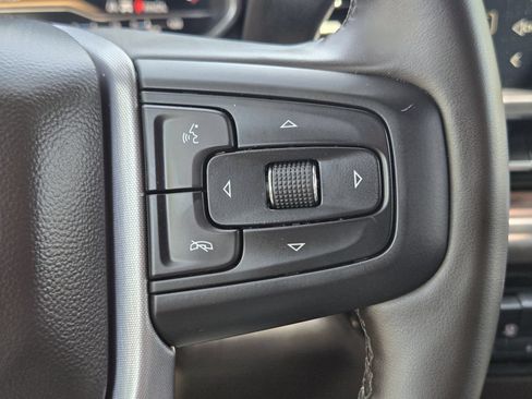 Used 2025 GMC Sierra 1500 SLT AWD/4WD image 27