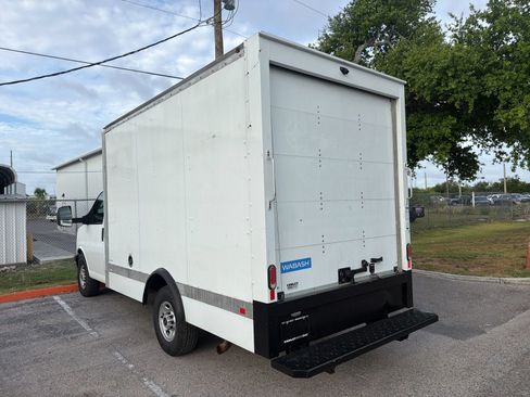 Used 2023 GMC Savana 3500 w/ Power Convenience Package RWD image 6