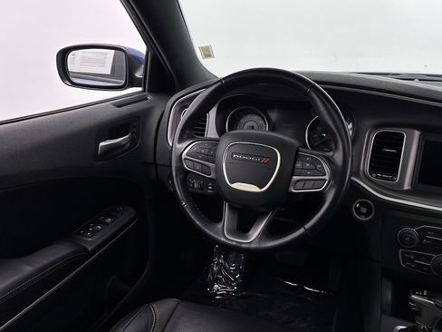 Used 2022 Dodge Charger SXT w/ Leather Interior Group RWD image 27