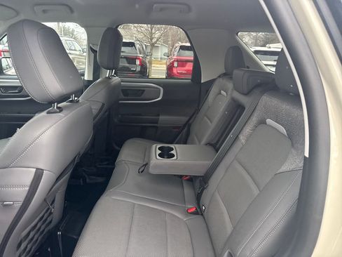 Used 2025 Ford Bronco Sport Badlands image 14