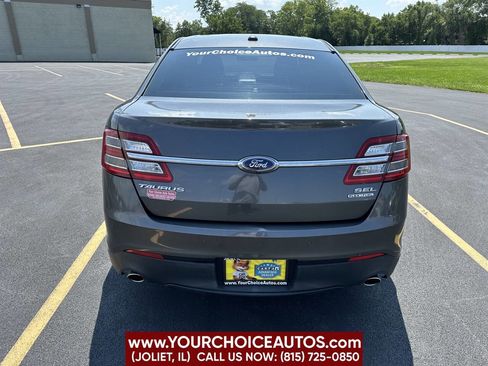 Used 2015 Ford Taurus SEL image 4