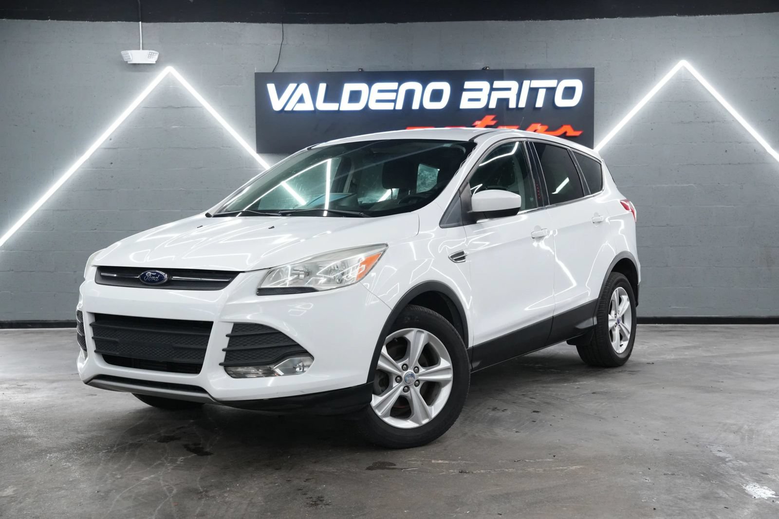 Used 2013 Ford Escape SE FWD image 1