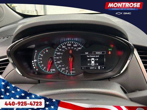 Used 2022 Chevrolet Trax LT w/ LT Convenience Package image 15