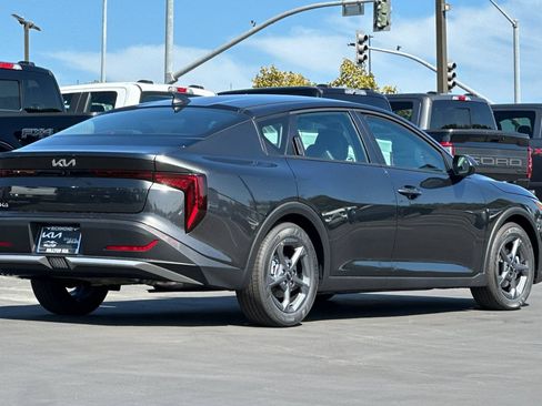 New 2026 Kia K4 FWD image 4
