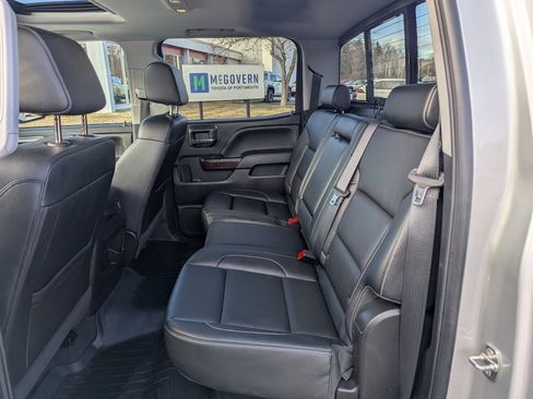 Used 2018 GMC Sierra 1500 SLT image 16