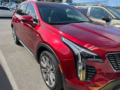 Used 2023 Cadillac XT4 Premium Luxury w/ Enhanced Visibility Package FWD image 2