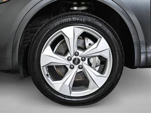 Used 2023 Audi Q5 2.0T Premium Plus w/ Premium Plus Package AWD/4WD image 25
