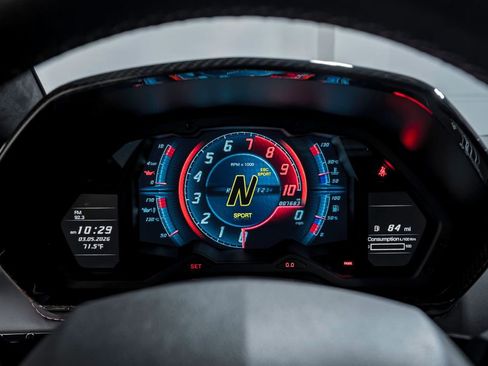 Used 2018 Lamborghini Aventador S image 17