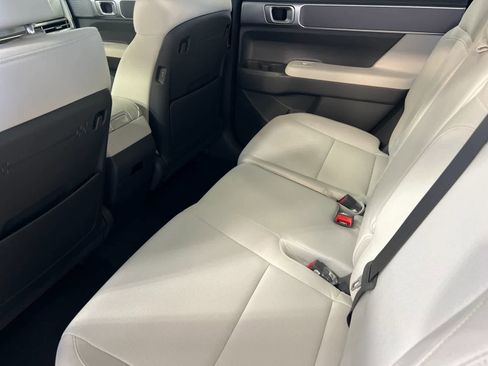 New 2026 Hyundai Santa Fe SE FWD image 4