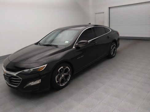 Used 2022 Chevrolet Malibu LT FWD image 2