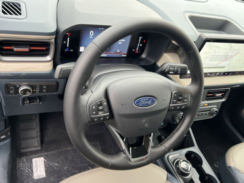 New 2025 Ford Maverick Lariat w/ 4K Tow Package image 16