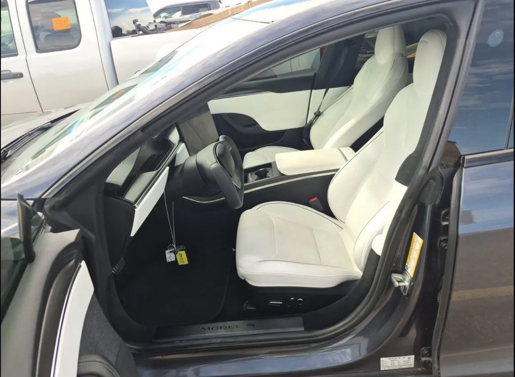 Used 2023 Tesla Model S Plaid AWD/4WD image 5