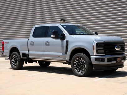 New 2026 Ford F250 Platinum w/ FX4 Off-Road Package