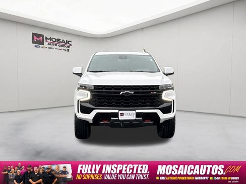 Used 2023 Chevrolet Tahoe Z71 w/ Luxury Package AWD/4WD image 2