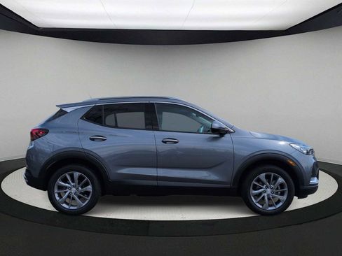 Used 2022 Buick Encore GX Essence w/ Experience Buick Package AWD/4WD image 9