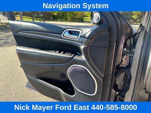 Used 2018 Jeep Grand Cherokee SRT image 11