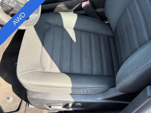 Used 2020 Ford Fusion SE image 16