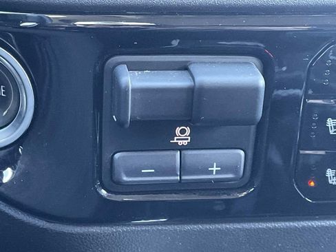 Used 2023 Chevrolet Silverado 1500 LTZ w/ LTZ Premium Package image 26