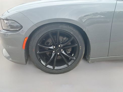 Used 2018 Dodge Charger R/T w/ Blacktop Package RWD image 30