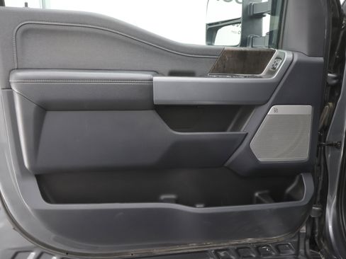 Used 2023 Ford F350 Lariat image 42