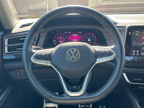 Used 2024 Volkswagen Atlas SEL Premium R-Line AWD/4WD image 15