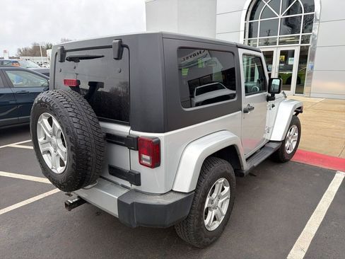 Used 2008 Jeep Wrangler Sahara w/ Dual Top Group image 4