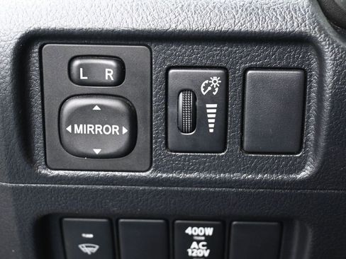 Used 2017 Toyota 4Runner TRD Off-Road image 14