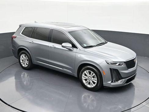 Certified 2023 Cadillac XT6 Luxury FWD image 18