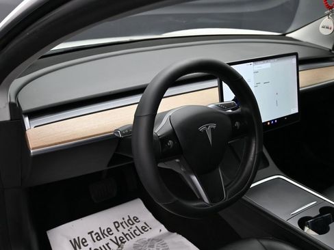 Used 2021 Tesla Model 3 Standard Range Plus image 17