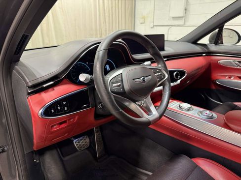 Used 2024 Genesis GV70 2.5T w/ Sport Prestige Package AWD/4WD image 10