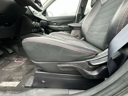 Used 2024 Mitsubishi Outlander Sport SE image 16