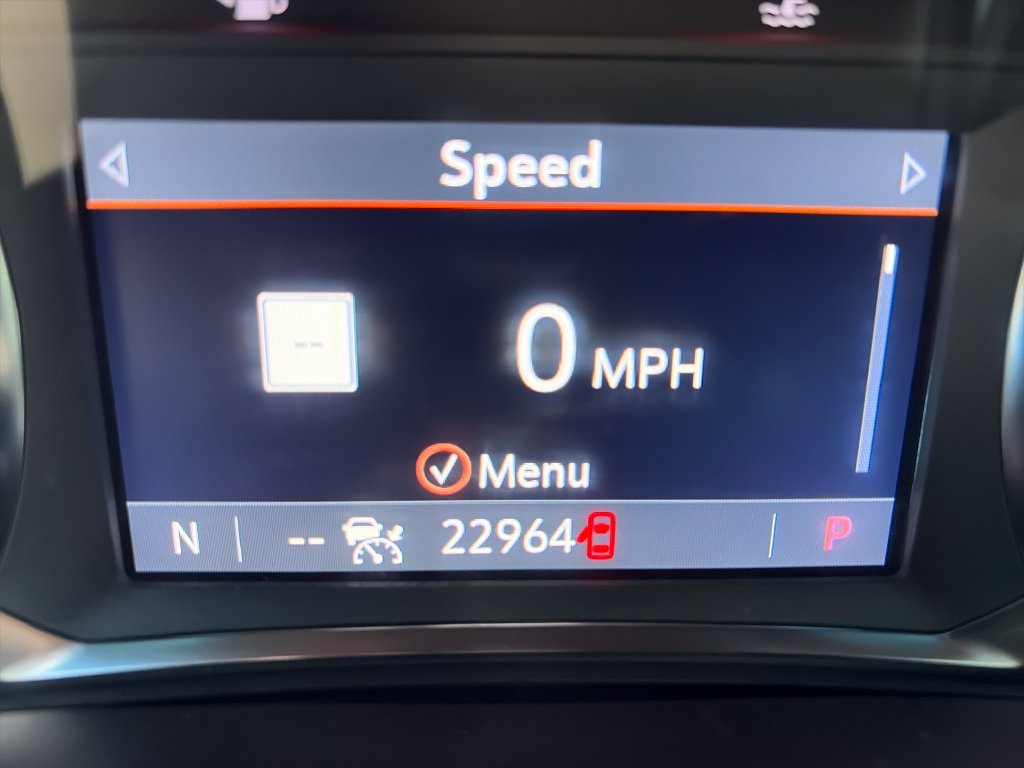 Used 2023 Chevrolet Traverse LT w/ LT Premium Package AWD/4WD image 16