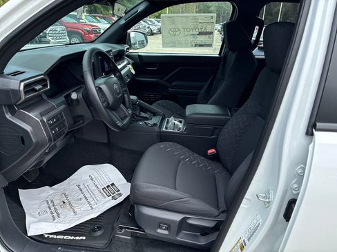 New 2026 Toyota Tacoma SR5 AWD/4WD image 15