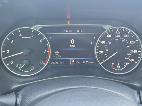 Used 2024 Nissan Sentra SR FWD image 15