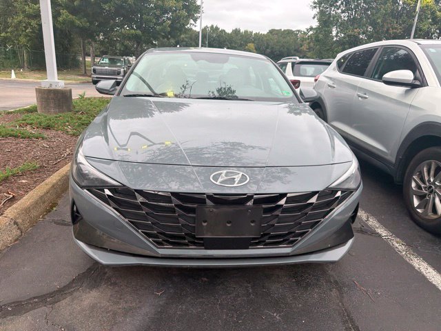 Used 2023 Hyundai Elantra Limited FWD image 3