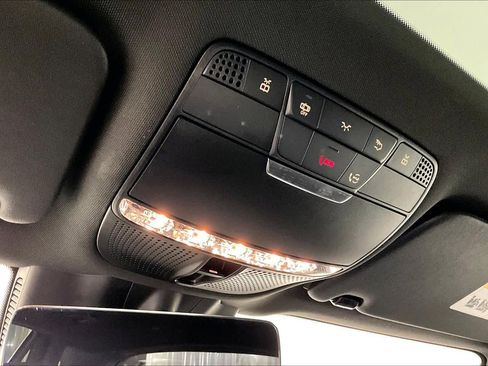 Used 2022 Mercedes-Benz GLC 300 image 33