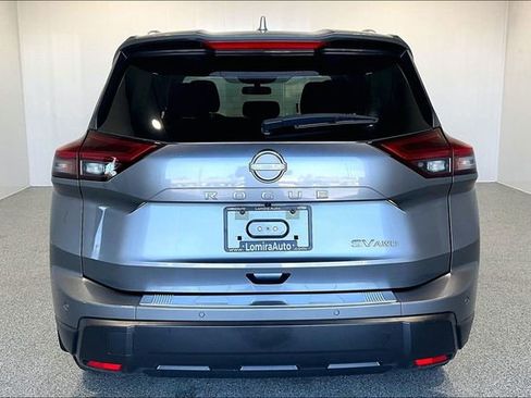 Used 2024 Nissan Rogue SV w/ SV Premium Package AWD/4WD image 6