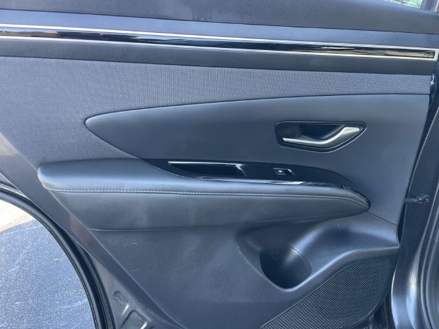 Used 2022 Hyundai Tucson SEL w/ Convenience + Premium Package FWD image 12