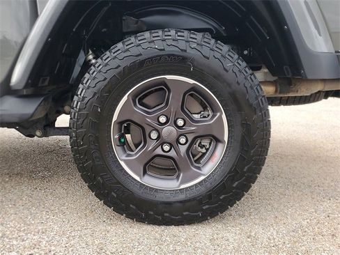 Used 2022 Jeep Gladiator Rubicon w/ LED Lighting Group image 7