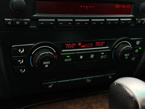 Used 2006 BMW 330xi Sedan image 39