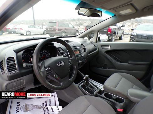 Used 2017 Kia Forte LX image 16