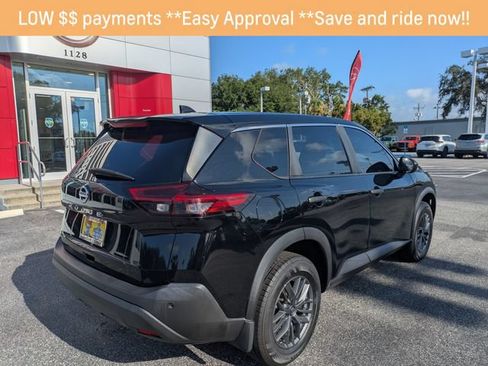 Used 2021 Nissan Rogue S FWD image 4