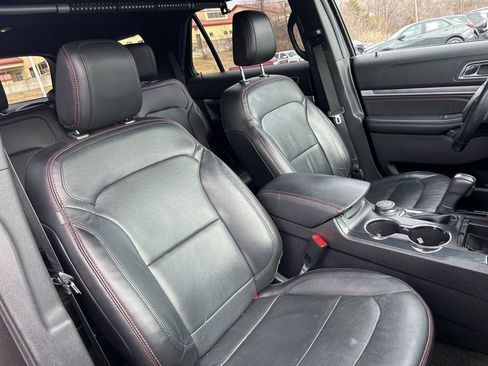 Used 2018 Ford Explorer Sport w/ Ford Safe & Smart Package image 43