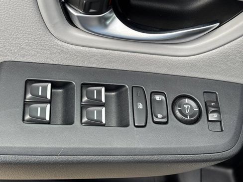 Used 2025 Honda Pilot EX-L image 21