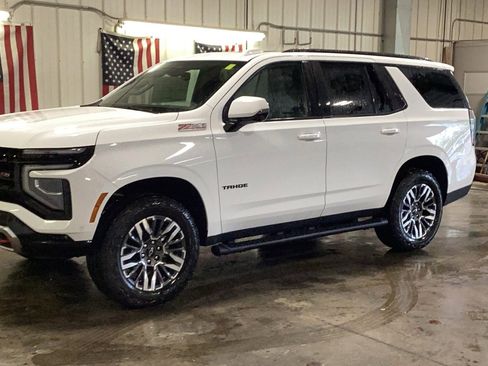 New 2026 Chevrolet Tahoe Z71 w/ Comfort Package AWD/4WD image 2