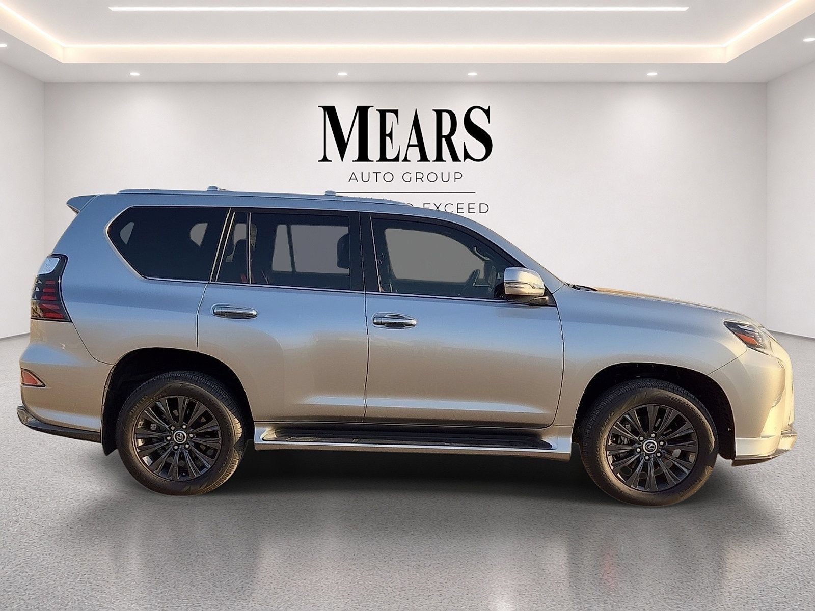 Used 2023 Lexus GX 460 Premium w/ Accessory Package AWD/4WD image 6