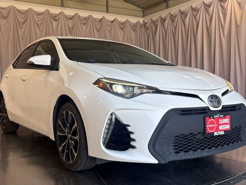 Used 2018 Toyota Corolla SE w/ Carpet Mat Package (TMS) FWD image 10
